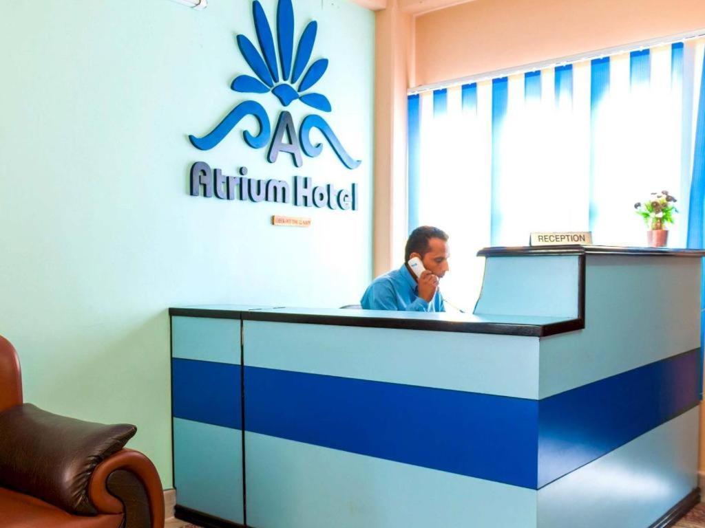 Hotel Atrium Покхара Экстерьер фото