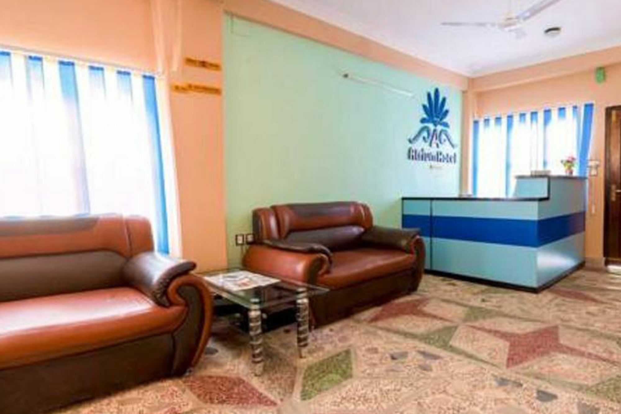 Hotel Atrium Покхара Экстерьер фото